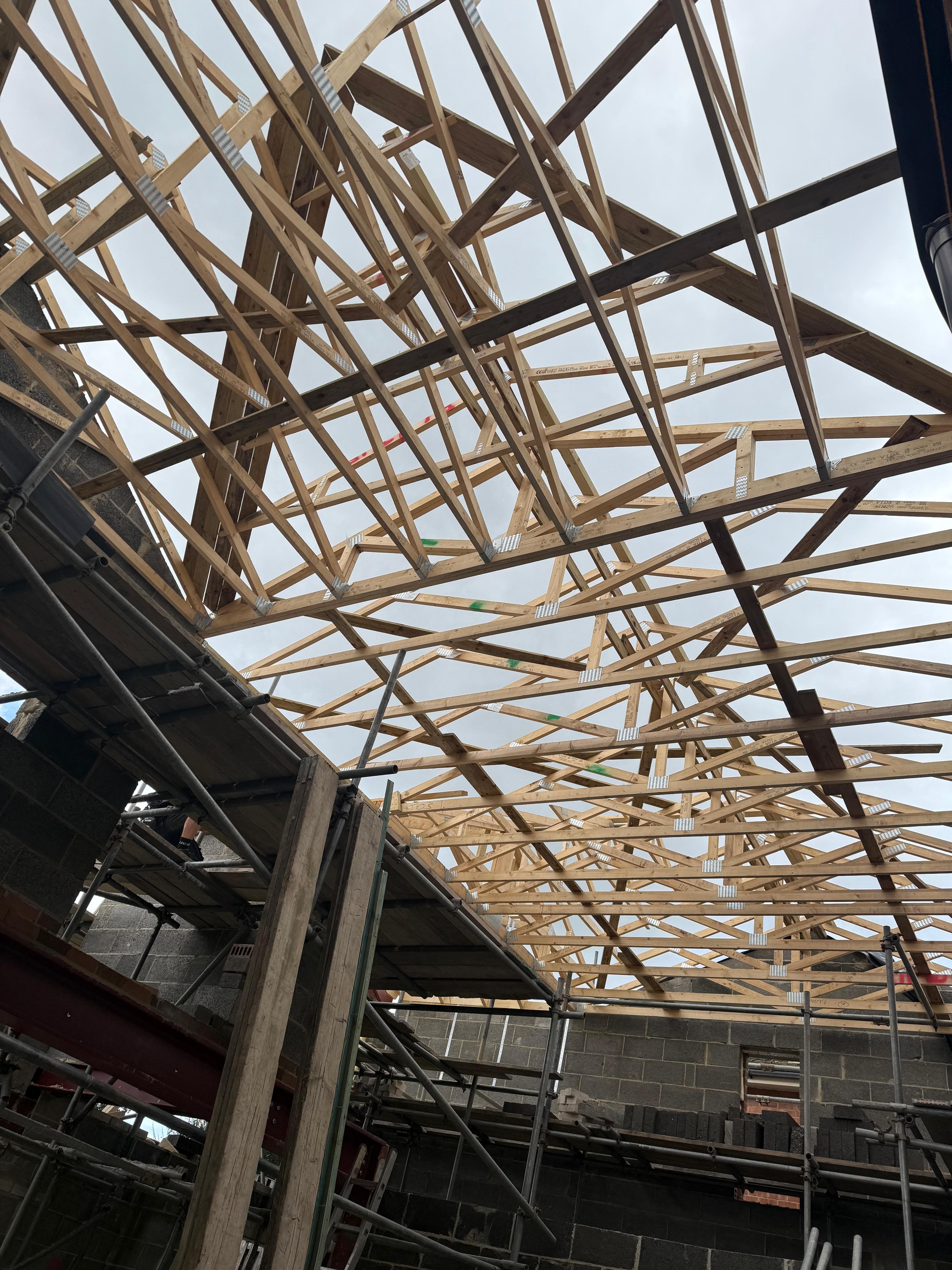 Roof Truss Structure